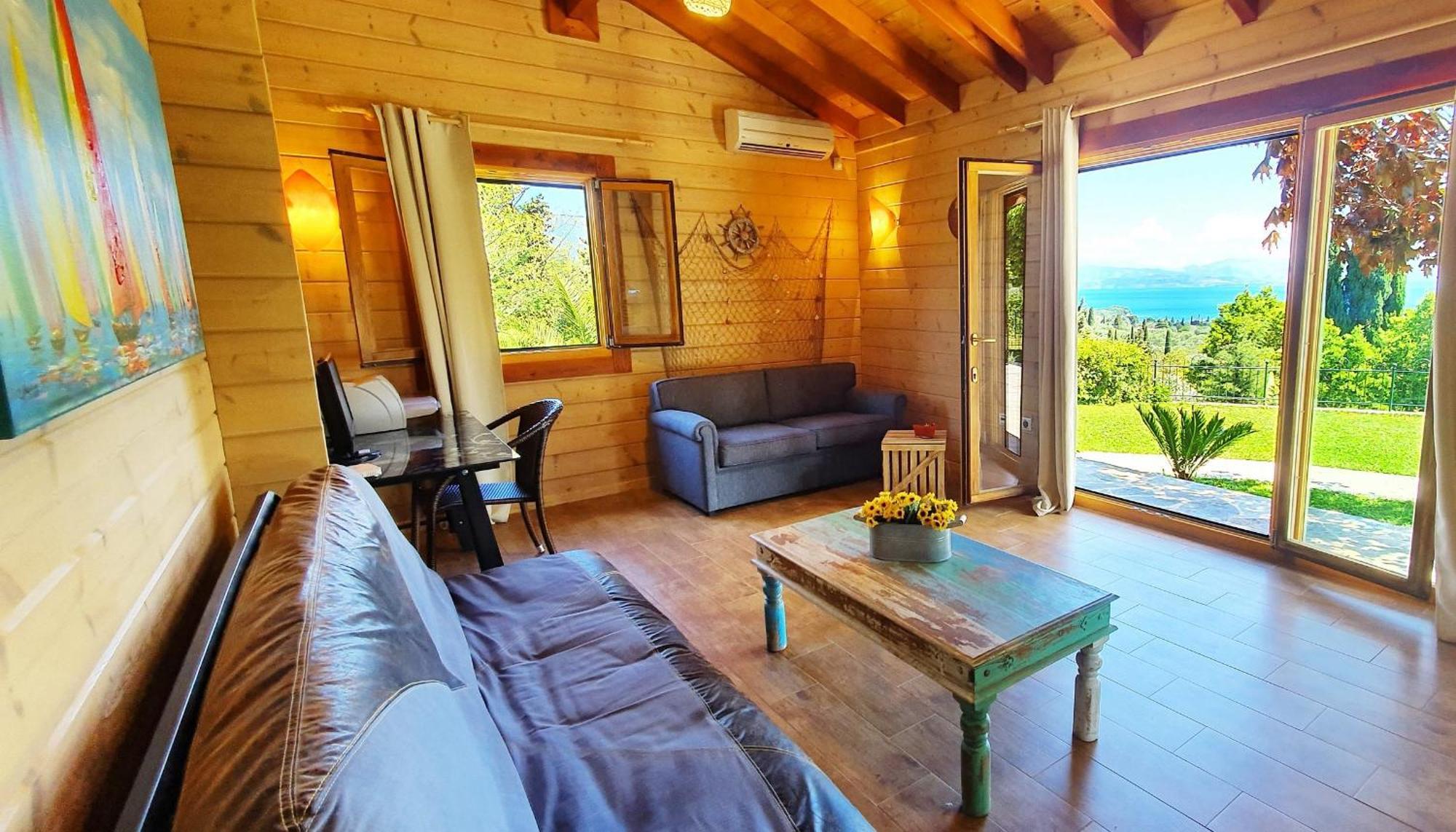 Luxury Wooden With Pool, The Nest Willa *