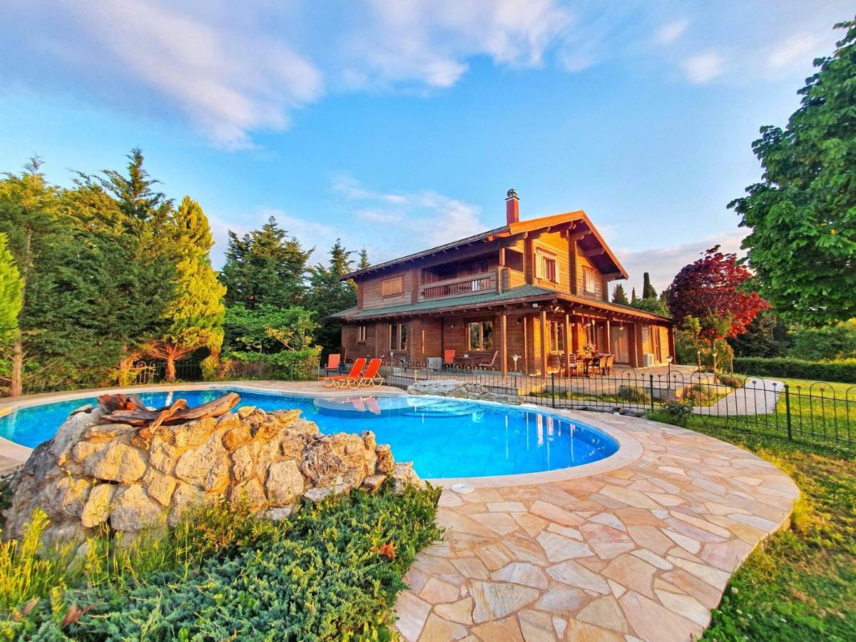 Luxury Wooden With Pool, The Nest *